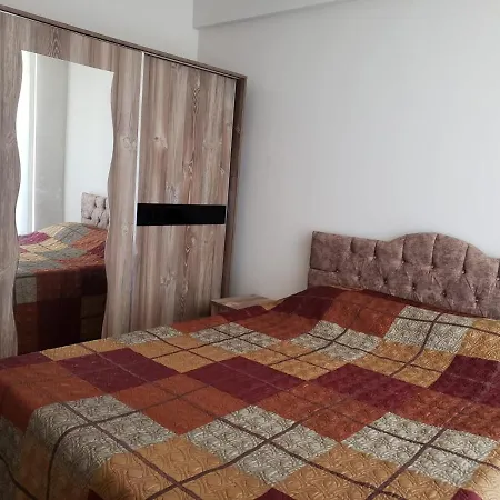 Apartment Lovely 1 Bedroom With Swimming Pool *