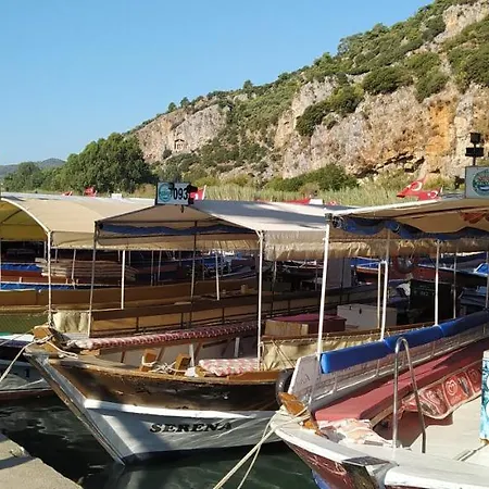 Lovely 1 Bedroom With Swimming Pool Apartment *